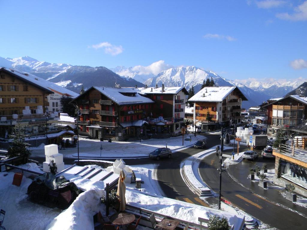 Central Hotel Verbier Room photo