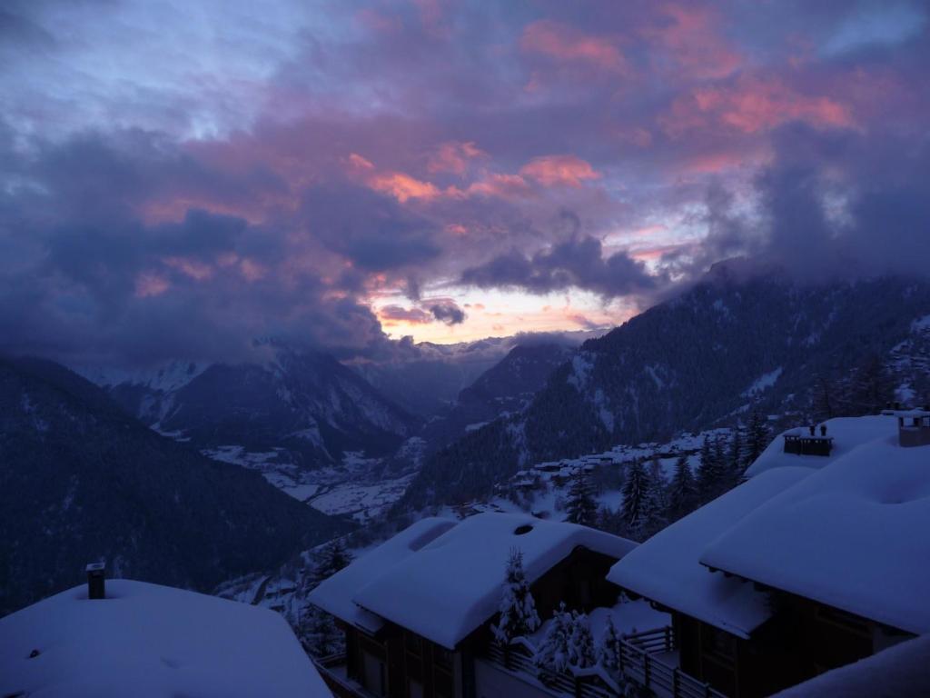 Central Hotel Verbier Room photo